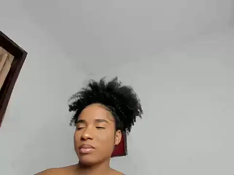 Snapshot of Nassoumi_Reyes chatting on July 24, 9:07 am Nassoumi Reyes online show from July 24, 9:07 am