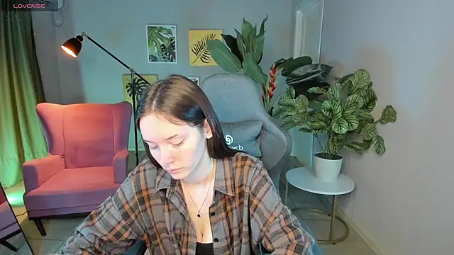 Snapshot of Eva_Leeee chatting on June 29, 5:03 am Eva Leeee online show from June 29, 5:03 am