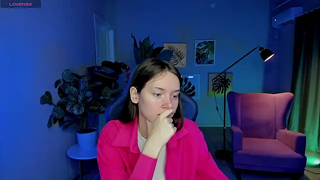 Snapshot of Eva_Leeee chatting on July 2, 5:13 am Eva Leeee online show from July 2, 5:13 am