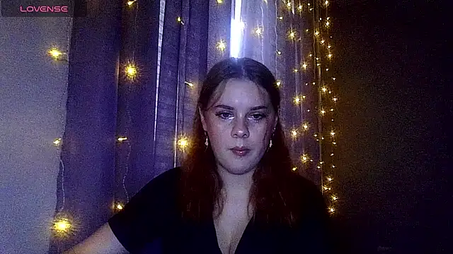 dakota charm  online show from June 26, 10:19 am