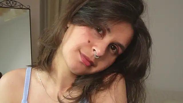 Snapshot of LumiNika chatting on June 15, 3:14 pm LumiNika online show from June 15, 3:14 pm