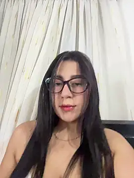 Snapshot of Lunna_Elisa chatting on August 8, 3:08 am Lunna Elisa online show from August 8, 3:08 am