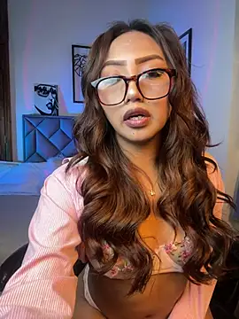 Snapshot of Cattleya_Love chatting on June 22, 2:13 am Cattleya Love online show from June 22, 2:13 am