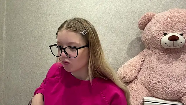 MarlaMotsinger online show from June 13, 11:19 am