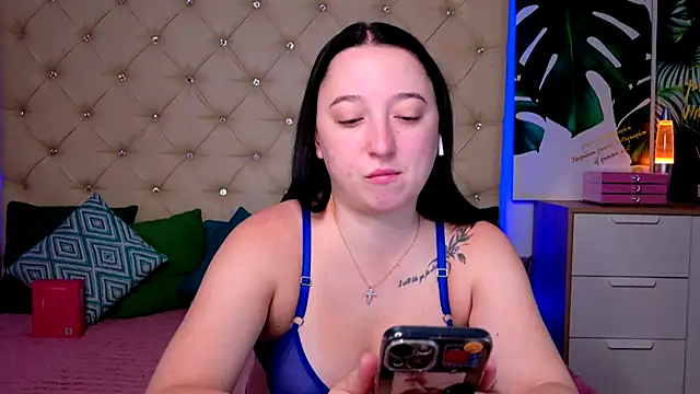 Snapshot of AVA_MAXIMUS chatting on June 19, 4:50 am AVA MAXIMUS online show from June 19, 4:50 am