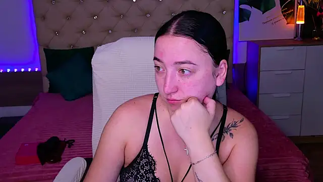 Snapshot of AVA_MAXIMUS chatting on August 4, 4:48 am AVA MAXIMUS online show from August 4, 4:48 am