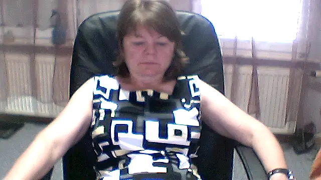 Snapshot of MoonLady40 chatting on June 24, 8:35 am MoonLady40 online show from June 24, 8:35 am