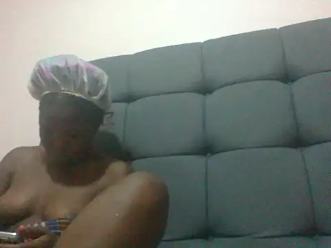 Black prettty online show from July 18, 4:33 pm
