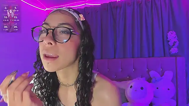 Sarah Moon1 online show from July 28, 3:46 am