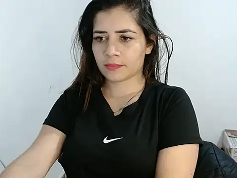 Luna zoe online show from June 25, 5:12 am
