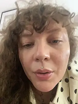 antonellastonnn online show from June 13, 9:57 pm