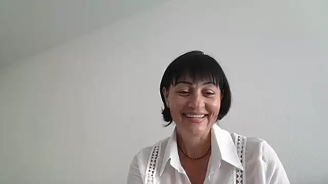 Snapshot of Lakomka499 chatting on July 6, 5:37 am Lakomka499 online show from July 6, 5:37 am