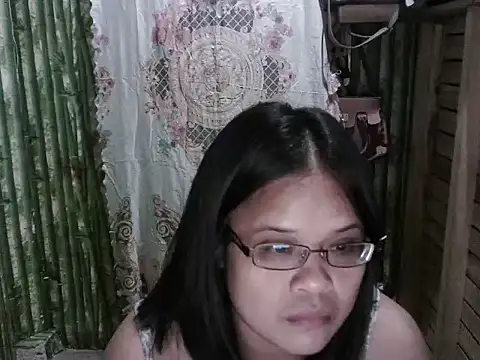 Snapshot of hottiebabe41 chatting on July 14, 10:21 am hottiebabe41 online show from July 14, 10:21 am