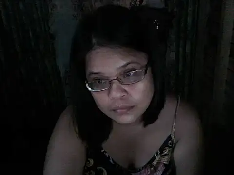 Snapshot of hottiebabe41 chatting on July 28, 8:32 am hottiebabe41 online show from July 28, 8:32 am