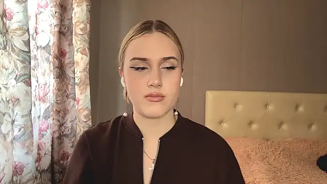 SachikoSpyies online show from June 16, 10:07 am