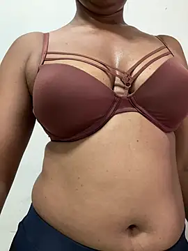 RomcySL online show from July 9, 4:38 am