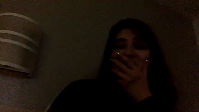 Snapshot of litty__x chatting on June 15, 7:32 am litty x online show from June 15, 7:32 am