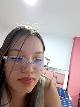 zoe gm online show from June 13, 11:57 pm