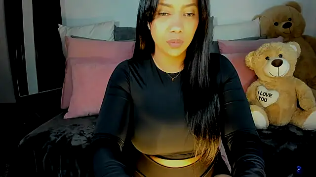 NicolePasqualott online show from December 21, 7:38 pm