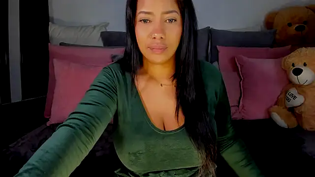 NicolePasqualott online show from December 25, 7:45 pm