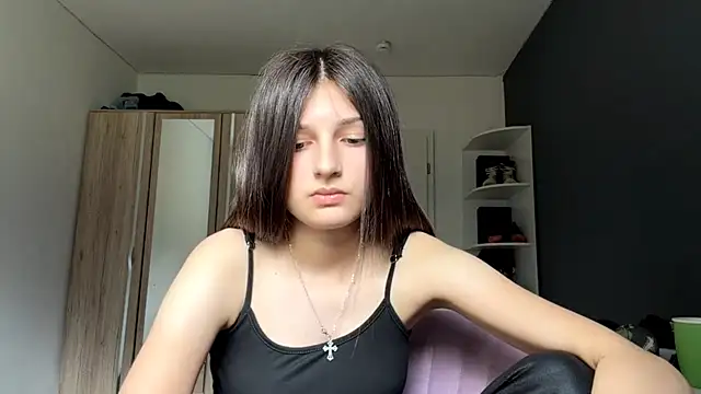 Snapshot of SpanishRooter chatting on July 20, 10:39 am SpanishRooter online show from July 20, 10:39 am