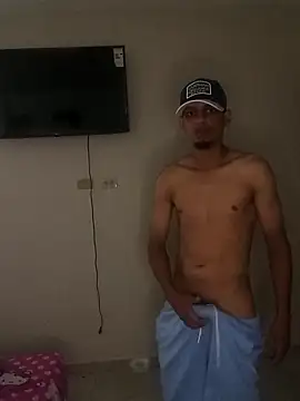 Elgrueso369 online show from June 16, 5:43 am