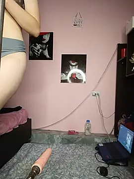 Snapshot of hanna_horny77 chatting on July 31, 3:44 pm hanna horny77 online show from July 31, 3:44 pm