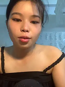tieuphuong01 online show from July 15, 6:40 am