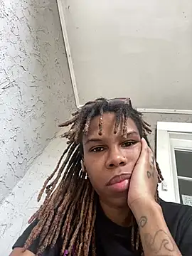 Snapshot of Opal_Rainbow chatting on May 27, 7:44 pm Opal Rainbow online show from May 27, 7:44 pm