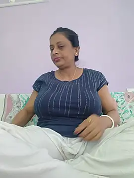Snapshot of Hotstarx2 chatting on June 16, 9:01 am Hotstarx2 online show from June 16, 9:01 am