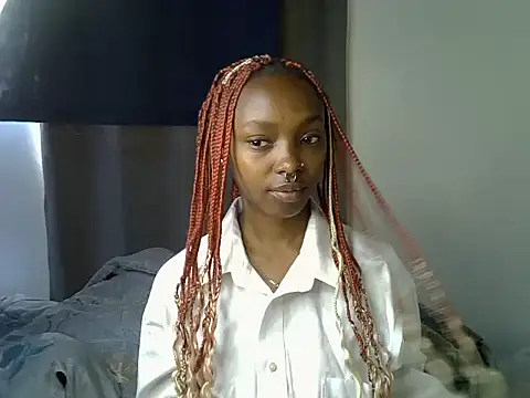 Petiteliz online show from June 16, 8:06 am