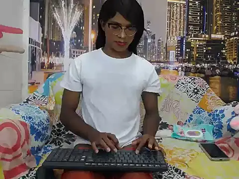 stefania bragan online show from July 10, 6:21 pm
