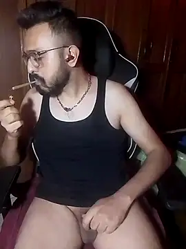 Snapshot of freakkydessi chatting on July 1, 9:36 pm freakkydessi online show from July 1, 9:36 pm