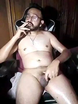 Snapshot of freakkydessi chatting on July 7, 8:24 pm freakkydessi online show from July 7, 8:24 pm