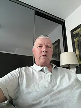 cumboy online show from April 7, 8:48 am