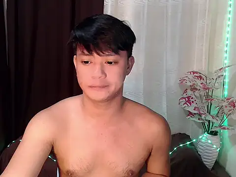 Snapshot of kingdomcum96 chatting on July 23, 10:40 pm kingdomcum96 online show from July 23, 10:40 pm