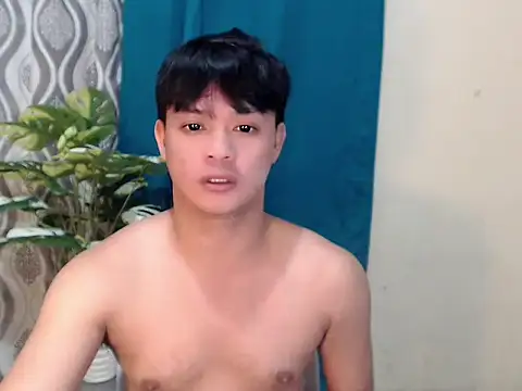Snapshot of kingdomcum96 chatting on July 24, 1:42 pm kingdomcum96 online show from July 24, 1:42 pm