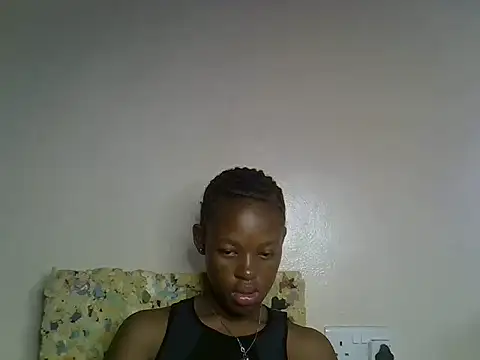 pretty albright online show from June 28, 11:33 pm