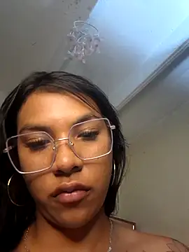 sophiagomezx online show from July 3, 2:29 am