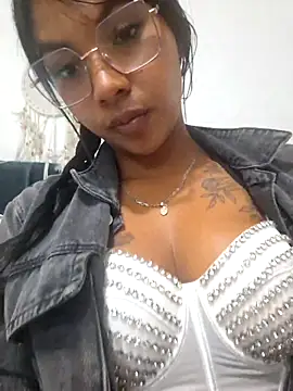 sophiagomezx online show from July 11, 9:38 pm