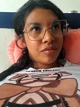 sophiagomezx online show from July 31, 8:41 pm