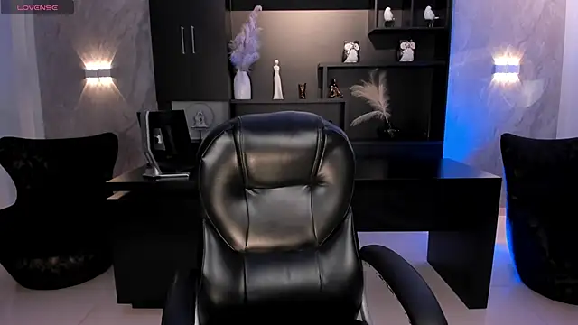SabrinaMontclair online show from June 21, 5:48 pm