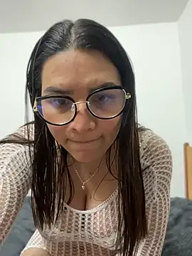 Mia monroe1 online show from August 6, 4:47 am