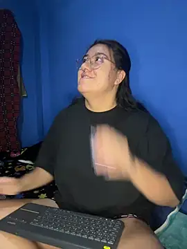 Snapshot of Mailly-Gabby- chatting on June 23, 8:51 pm Mailly-Gabby- online show from June 23, 8:51 pm