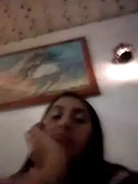 Snapshot of lunita-2909 chatting on June 22, 1:07 am lunita-2909 online show from June 22, 1:07 am
