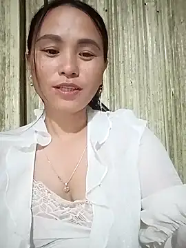 chychy113 online show from August 4, 2:41 pm