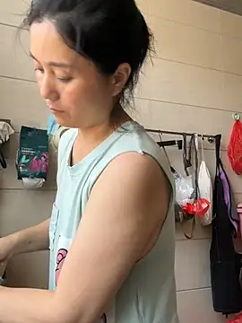 Snapshot of suyabb chatting on July 14, 2:05 am suyabb online show from July 14, 2:05 am