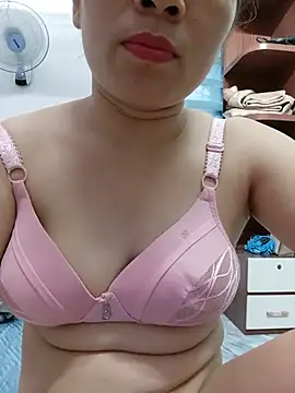 Bigtitss99 online show from July 19, 8:29 am