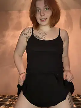 Snapshot of Sofa_Nyx_ chatting on June 20, 8:44 pm Sofa Nyx online show from June 20, 8:44 pm