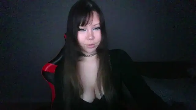 MiaSavageQueen online show from June 20, 3:15 pm